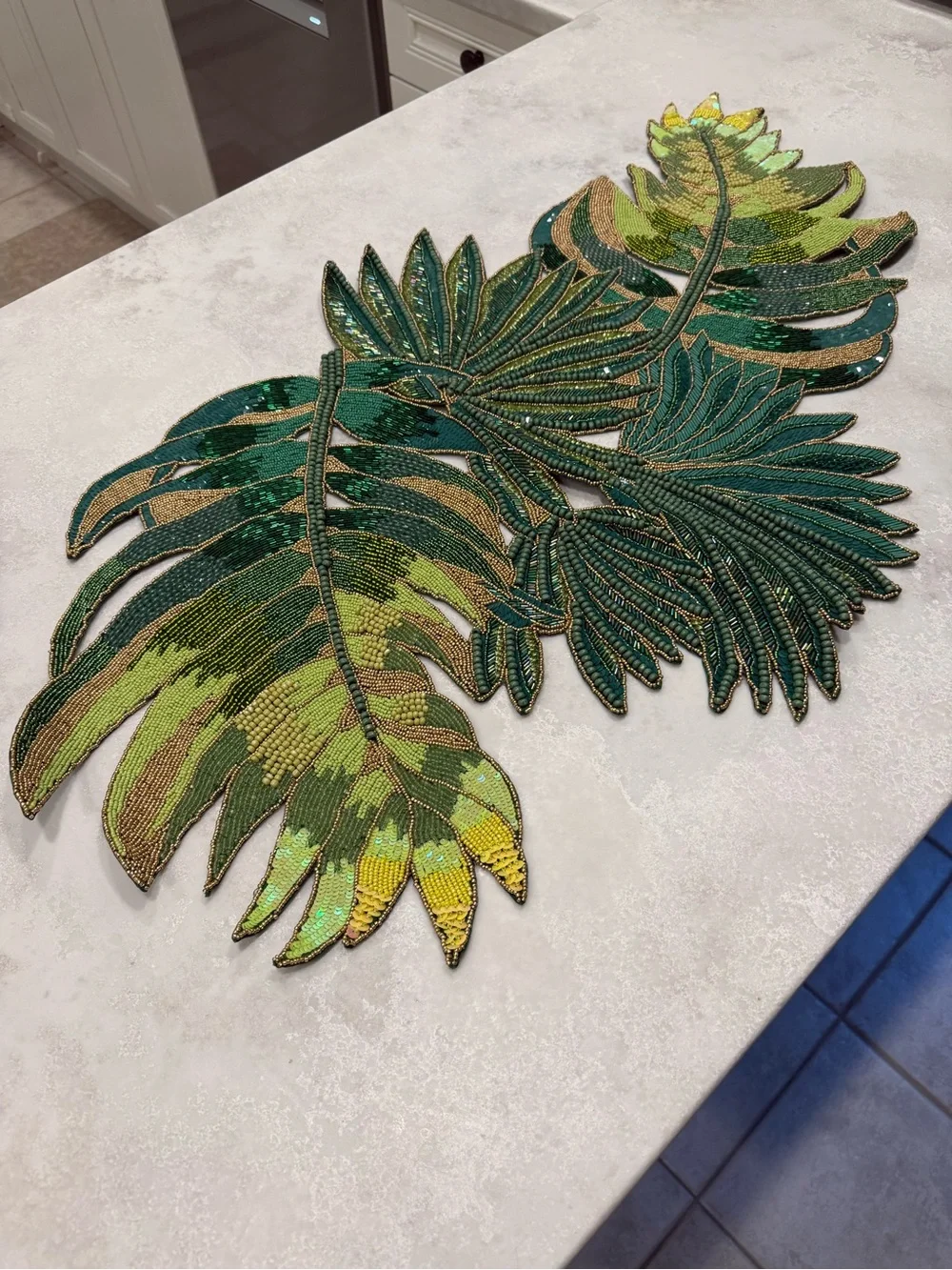 Kim Seybert Rare Tropical Beaded Table Centerpiece